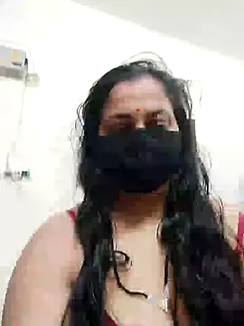 Snapshot of Desi_Heat_Couple chatting on February 22, 2026, 4:27 pm Desi Heat Couple online show from February 22, 2026, 4:27 pm