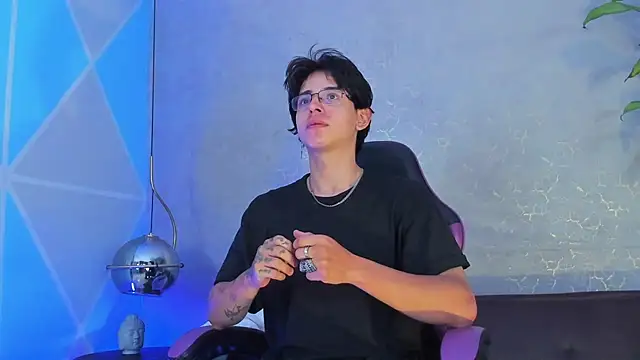 Snapshot of Angel_scott2 chatting on February 19, 2026, 12:01 pm Angel scott2 online show from February 19, 2026, 12:01 pm