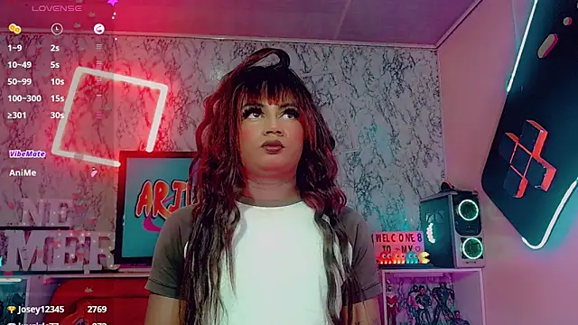 Snapshot of Mayka_Hot chatting on February 19, 2026, 11:28 am Mayka Hot online show from February 19, 2026, 11:28 am