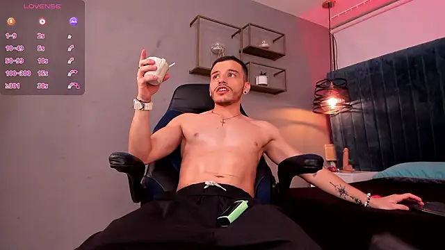 Snapshot of liam_es chatting on February 27, 2026, 2:00 am liam es online show from February 27, 2026, 2:00 am