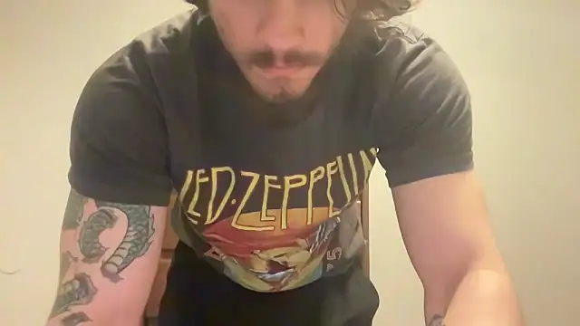 Snapshot of Marz1981zraM chatting on March 1, 2026, 8:38 am Marz1981zraM online show from March 1, 2026, 8:38 am