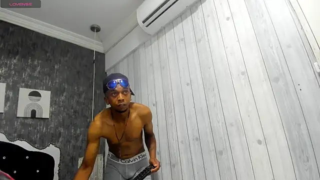 Snapshot of bray_1999 chatting on February 27, 2026, 3:39 am bray 1999 online show from February 27, 2026, 3:39 am