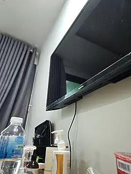 Snapshot of Halyken chatting on February 26, 2026, 2:10 am Halyken online show from February 26, 2026, 2:10 am