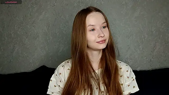 Snapshot of LeslieShay chatting on February 21, 2026, 5:14 pm LeslieShay online show from February 21, 2026, 5:14 pm