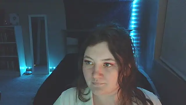 Snapshot of VelvetVixenXOX chatting on February 22, 2026, 3:51 am VelvetVixenXOX online show from February 22, 2026, 3:51 am