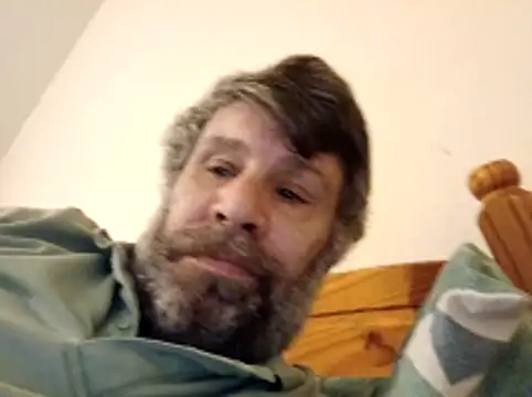 Snapshot of stud2512 chatting on March 1, 2026, 4:42 pm stud2512 online show from March 1, 2026, 4:42 pm