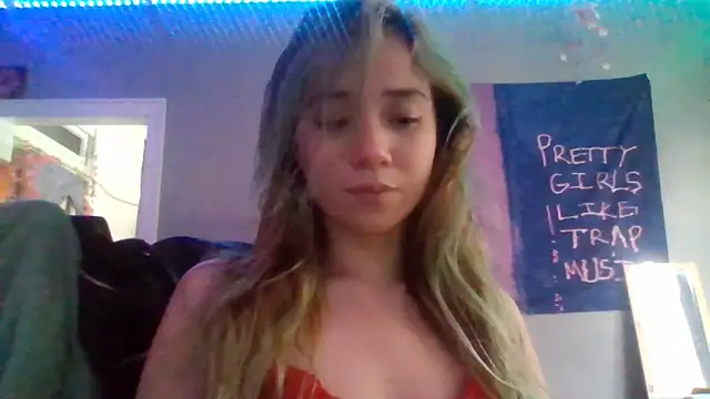 Snapshot of Jaszi3 chatting on March 3, 2026, 2:45 pm Jaszi3 online show from March 3, 2026, 2:45 pm