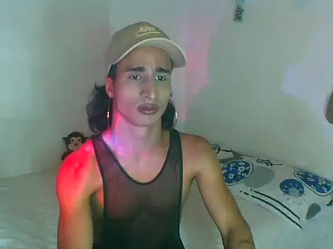 Snapshot of KatalinaForz chatting on March 5, 2026, 2:07 am KatalinaForz online show from March 5, 2026, 2:07 am