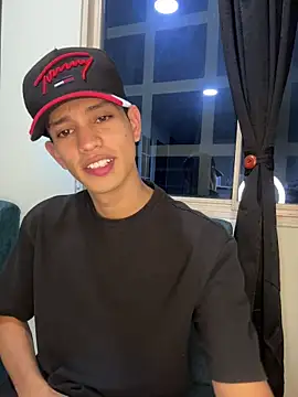 Snapshot of HarryGaze chatting on March 1, 2026, 6:37 am HarryGaze online show from March 1, 2026, 6:37 am