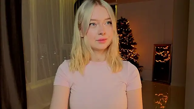 Snapshot of ChristinBland chatting on February 28, 2026, 8:21 pm ChristinBland online show from February 28, 2026, 8:21 pm