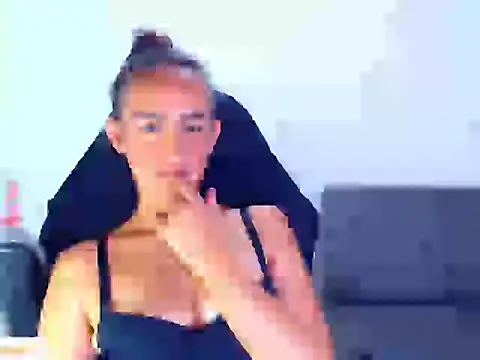 dreamgirlxxx1 online show from March 3, 2026, 6:14 pm