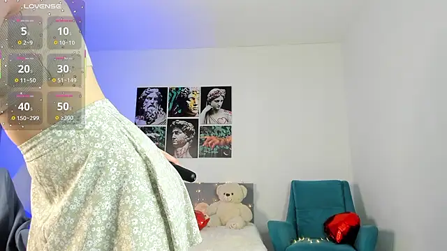 squeezyteasy online show from March 4, 2026, 1:44 am