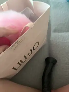 Snapshot of sexy_banny_ chatting on March 3, 2026, 3:51 pm sexy banny online show from March 3, 2026, 3:51 pm