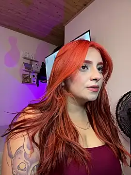 Snapshot of Emma_Q0 chatting on March 3, 2026, 8:15 pm Emma Q0 online show from March 3, 2026, 8:15 pm