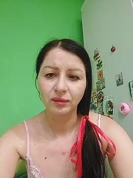 Snapshot of TenderAndSweetX chatting on March 2, 2026, 8:04 pm TenderAndSweetX online show from March 2, 2026, 8:04 pm