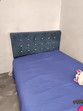 Dulce06 online show from March 3, 2026, 4:13 pm