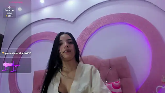 Snapshot of hilaryth_ chatting on March 4, 2026, 11:00 pm hilaryth online show from March 4, 2026, 11:00 pm