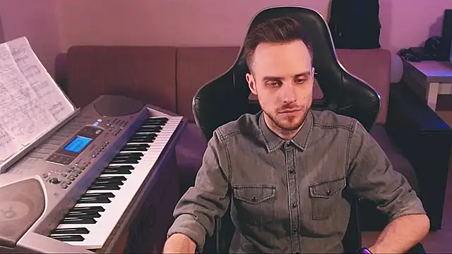 Sweetparker online show from February 25, 2026, 7:56 pm