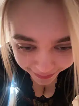 Snapshot of Nami_ninja chatting on March 7, 2026, 7:38 am Nami ninja online show from March 7, 2026, 7:38 am