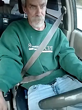 Biknight online show from October 25, 2025, 10:37 pm