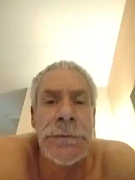 Biknight online show from February 20, 2026, 2:52 am