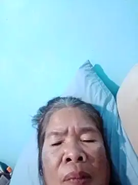 Snapshot of sexylizzy4u chatting on February 18, 2026, 3:52 pm sexylizzy4u online show from February 18, 2026, 3:52 pm