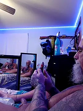 Snapshot of EdgarAlenPole chatting on February 13, 2026, 7:48 am EdgarAlenPole online show from February 13, 2026, 7:48 am