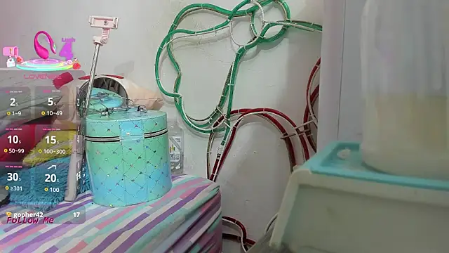 Snapshot of camile_milf chatting on February 3, 2026, 2:53 am camile milf online show from February 3, 2026, 2:53 am