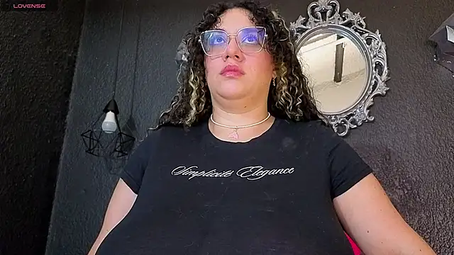 Snapshot of dulce_lf chatting on February 25, 2026, 5:28 am dulce lf online show from February 25, 2026, 5:28 am