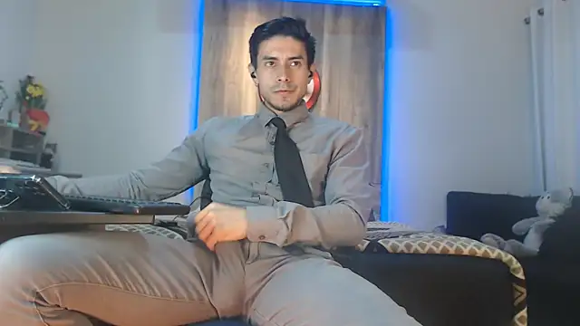 Andrew 4  online show from September 9, 2025, 5:29 am