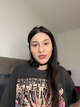 Snapshot of IrisBlues chatting on February 5, 2026, 5:50 pm IrisBlues online show from February 5, 2026, 5:50 pm