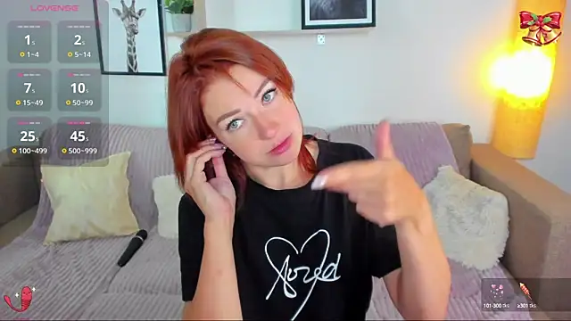 Creamy Lissa online show from September 18, 2025, 9:33 am