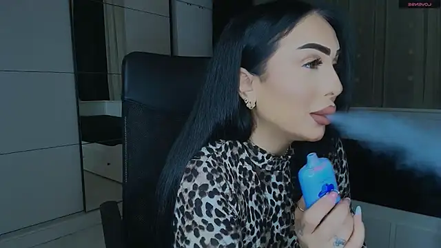 Snapshot of mistress_meryem chatting on February 3, 2026, 10:48 pm mistress meryem online show from February 3, 2026, 10:48 pm