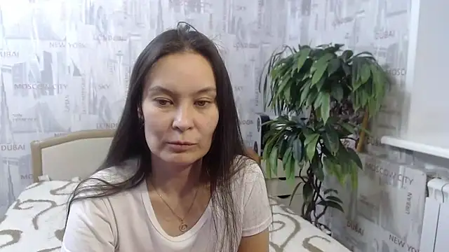 Snapshot of GinaQSoul chatting on January 18, 2026, 6:12 pm GinaQSoul online show from January 18, 2026, 6:12 pm