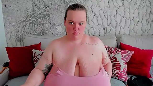 Snapshot of _MarryGirl_ chatting on March 23, 2025, 6:05 am MarryGirl online show from March 23, 2025, 6:05 am