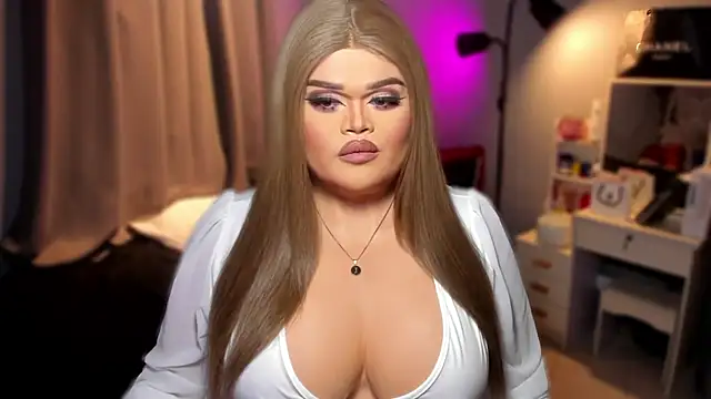 Snapshot of KarolinaThompson chatting on December 21, 2024, 2:30 am KarolinaThompson online show from December 21, 2024, 2:30 am