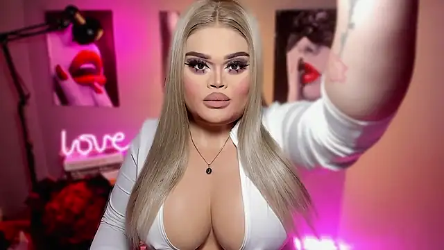 Snapshot of KarolinaThompson chatting on January 14, 2026, 7:47 am KarolinaThompson online show from January 14, 2026, 7:47 am