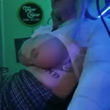 Snapshot of LovingLori chatting on February 11, 2026, 12:26 am LovingLori online show from February 11, 2026, 12:26 am