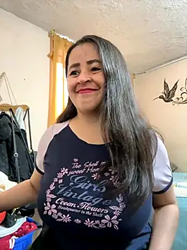 Snapshot of latinfemale chatting on November 27, 2025, 8:44 pm latinfemale online show from November 27, 2025, 8:44 pm