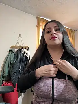 Snapshot of latinfemale chatting on February 14, 2026, 9:55 pm latinfemale online show from February 14, 2026, 9:55 pm