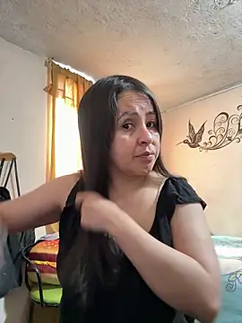 Snapshot of latinfemale chatting on February 16, 2026, 7:54 pm latinfemale online show from February 16, 2026, 7:54 pm