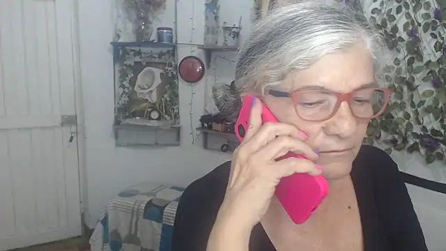 FunnyGrandma online show from March 5, 2026, 12:17 am