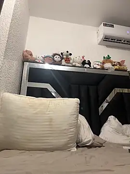 Sexifantasia online show from March 3, 2026, 2:39 am