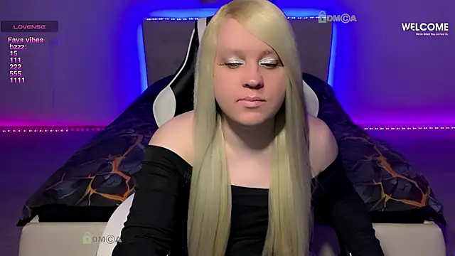 Snapshot of camsmiley chatting on February 2, 2026, 9:57 pm camsmiley online show from February 2, 2026, 9:57 pm