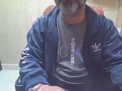 hairymaster95 online show from February 22, 2026, 7:40 am