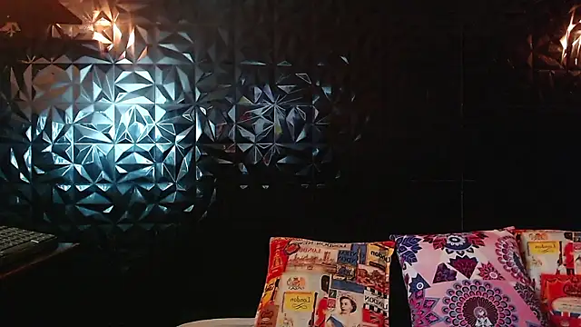 Snapshot of PINK__LOLA1 chatting on January 17, 2026, 10:35 pm PINK LOLA1 online show from January 17, 2026, 10:35 pm