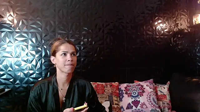 Snapshot of PINK__LOLA1 chatting on March 2, 2026, 9:43 pm PINK LOLA1 online show from March 2, 2026, 9:43 pm