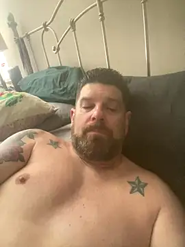 Snapshot of avgman76 chatting on November 2, 2025, 8:00 pm avgman76 online show from November 2, 2025, 8:00 pm