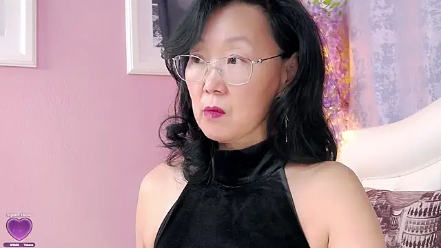 Asian legs online show from February 6, 2026, 10:29 am