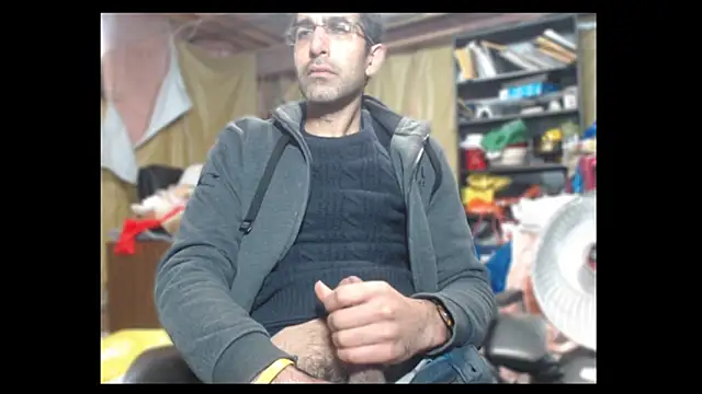 Gsmile1 online show from December 24, 2024, 6:06 pm